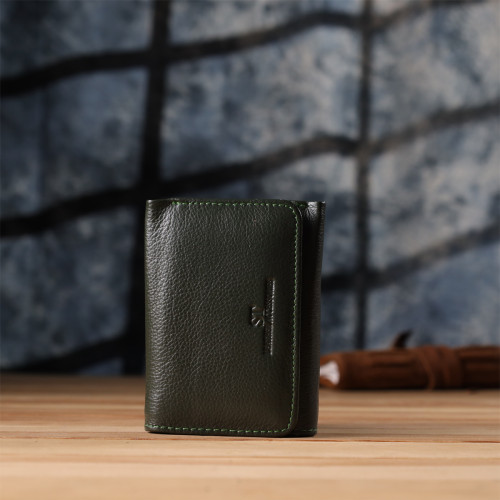 Маленький кошелек удобного формата из натуральной кожи ST Leather 23076 Зеленый