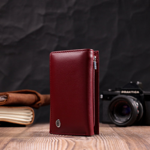 Симпатичний жіночий гаманець у три складання з натуральної шкіри ST Leather 19470 Бордовий Симпатичний жіночий гаманець у три складання з натуральної шкіри ST Leather 19470 Бордовий