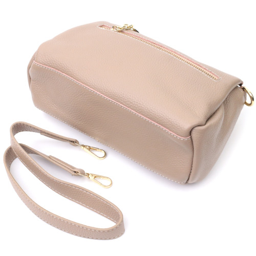 Кожаная женская сумка с металлическим украшением посередине Vintage 22609 Бежевая